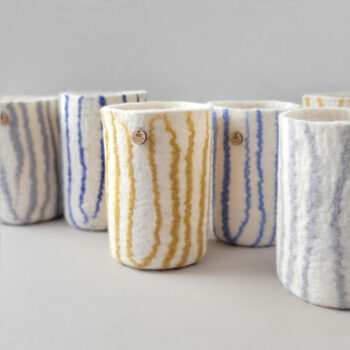 Vases à rayures