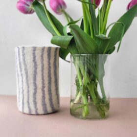 Vases à rayures